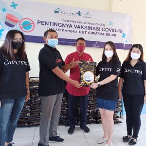 Sambut HUT Ciputra Group ke 40, CitraLand GreenLake Beri Bantuan Warga Lidah Kulon 1 Ton Beras