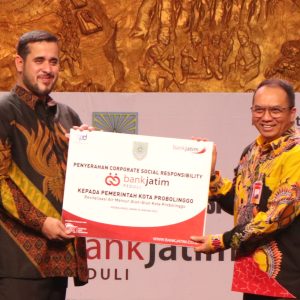 Bank Jatim Serahkan Bantuan CSR kepada Pemerintah Kota Probolinggo