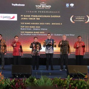 Bank Jatim Boyong Penghargaan Dalam Ajang TOP BUMD Awards 2023