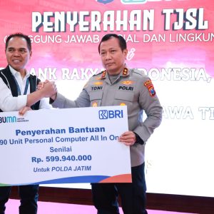Sambut HUT Polwan ke 78, BRI Serahkan Bantuan Mobil Ambulance dan 90 PC pada Polda Jatim