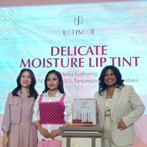 Gelar Beauty Exhibition di Tunjungan Plaza 3, Surabaya, Ultima II Luncurkan Delicate Moisture Lip Tint   