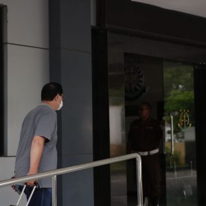 DJP Jatim I Serahkan Bos Properti, Tersangka Pidana Perpajakan ke Kejari Surabaya