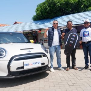 BRI Gelar BRImo FSTVL Pertama Kali di 2024, Nasabah Kancab Sumenep Raih Mini Cooper