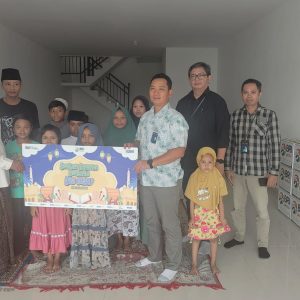 Berbagi Bahagia Bersama Anak Yatim, BRI Cabang Sidoarjo Bagikan Paket Sembako di Yayasan Al Khasanah