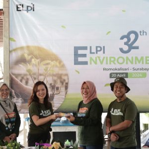 Rayakan HUT ke 32, ELPI Serahkan Bantuan 3.200 Pohon Mangrove dan 3 Gazebo di Romokalisari Adventure Land