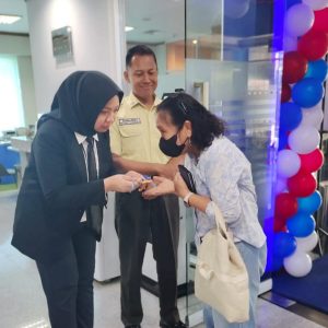Harpelnas 2024, BRI BO HR Muhammad Berikan Layanan dan Special Gift Pada Para Nasabah