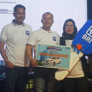 BRI BO Kertajaya Gelar Undian Simpedes, Nasabah Ini Berhasil Raih Mobil New Ertiga