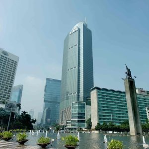 BCA Sediakan Uang Tunai Rp 41,2 Triliun & Pesta Diskon Sambut Natal dan Tahun Baru 2025