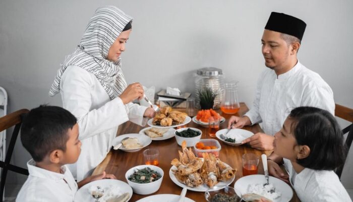 Allianz Indonesia Berikan Tips 5 Panduan bagi Orang Tua saat Anak Mulai Berpuasa