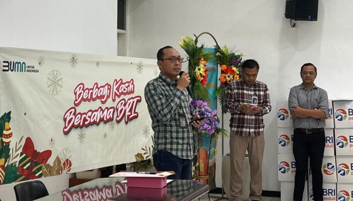 Peduli Sesama, BRI RO Surabaya Berbagi Paket Sembako ke Panti Asuhan dan Gereja