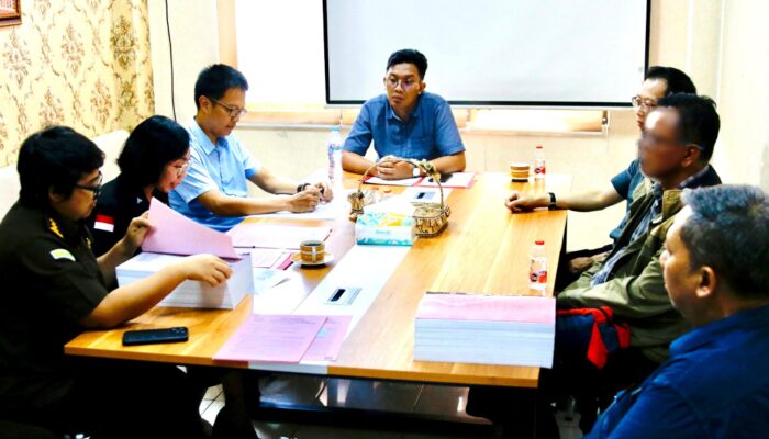 Kanwil DJP Jatim I Serahkan Tersangka dan Barang Bukti Tindak Pidana Perpajakan PT SBI