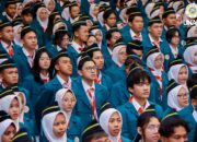 Unair Kukuhkan 9.437 Mahasiswa Baru dari Berbagai Jalur dan Negara
