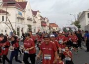 Ribuan Pelari Ramaikan Heritage Fun Run 2025 Bank Indonesia di Surabaya.