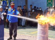 PLN UP3 Situbondo Gelar Simulasi Tanggap Darurat Kebakaran Bersama Damkar