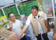 Jelang Tahun Baru 2026, BULOG Jatim Sidak Pasar: Stok Beras Aman, Harga Minyak Goreng Jadi Atensi