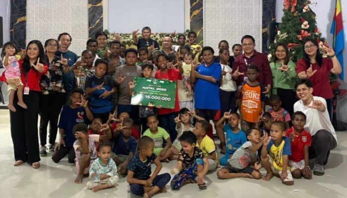 JNE Wujudkan Semangat Berbagi Kasih Lewat Aksi Sosial Natal 2025