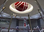 Optimisme Awal Tahun Angkat IHSG, Ditutup Naik 1,17% ke Level 8.748