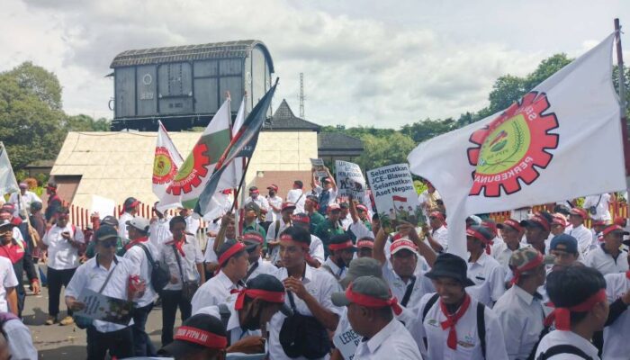 Didemo Pekerja PTPN, Wabup Bondowoso Tegaskan Komitmen Penegakan Hukum