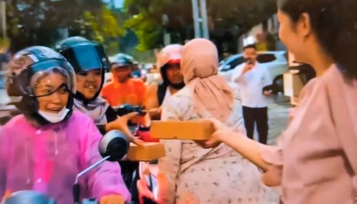 Semarakan Ramadhan 1447 H, BRI BO HR Muhammad Surabaya Gelar Aksi Sosial Bagi-bagi Takjil