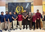 Penyerahan Tersangka dan Barang Bukti Tindak Pidana Perpajakan Koperasi JMB IV