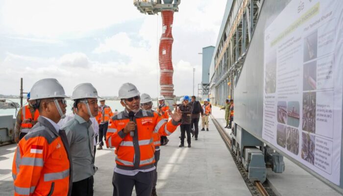 Progres 99%, Wapres Gibran Tinjau Proyek Dermaga Ekspor SIG senilai Rp1,4 Triliun di Tuban