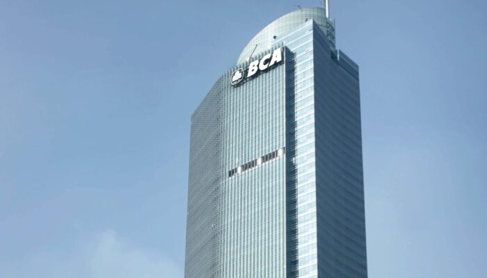 Aksi Borong Direksi Jadi Alarm, Saham PT Bank Central Asia Tbk Siap Terbang ke Rp10.000?