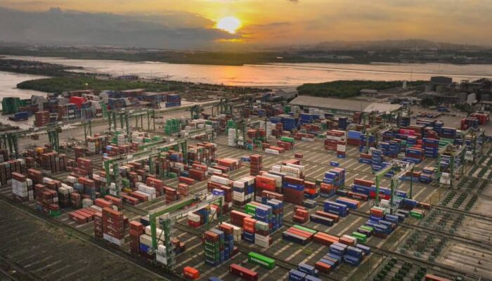 Tumbuh 4,5 Persen, Terminal Teluk Lamong Perkuat Layanan Logistik Nasional