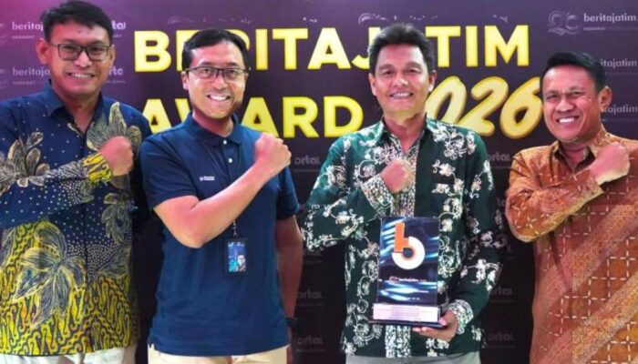 Kampung Hidroponik Bawa PT Terminal Teluk Lamong Sabet Penghargaan TJSL