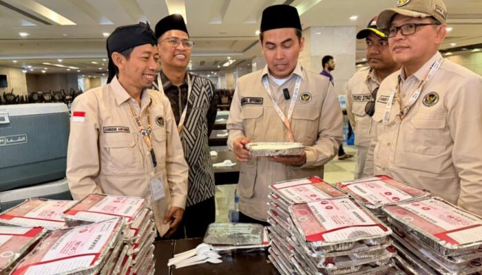 Dirjen PE2HU Tinjau Layanan Konsumsi Jemaah Haji di Sektor 10 Makkah