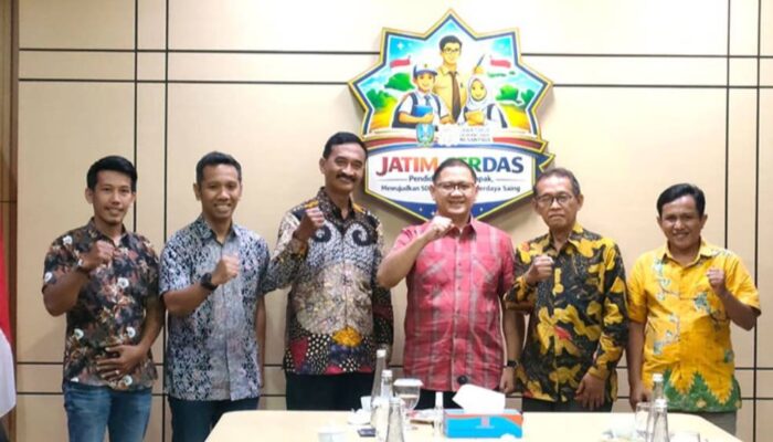 Kadisdik Jatim Apresiasi Pelantikan JMSI Jatim dan FGD Media Pers Profesional