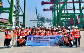 Pelajar Singapura Belajar Sistem Pelabuhan Digital dan Ramah Lingkungan di Teluk Lamong