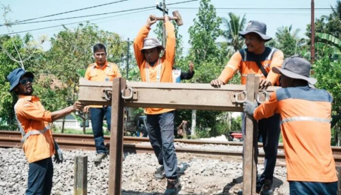 KAI Daop 9 Jember Tutup 11 Perlintasan Liar, Keselamatan Jadi Prioritas