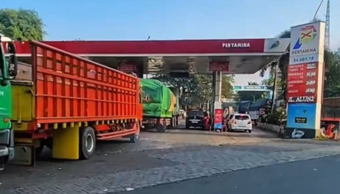 Kelangkaan Solar Bersubsidi di Pantura Jatim Ganggu Distribusi Logistik, APTRINDO: Pengiriman Melambat