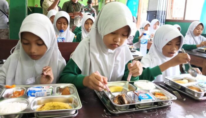 Pemerintah Pangkas Anggaran MBG, Purbaya Sebut Efisiensi Besar-besaran Jadi Arahan Presiden