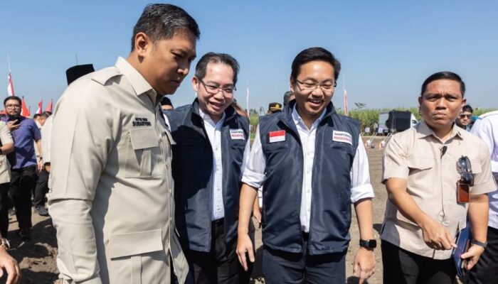 STAPA Center Gandeng HKTI Salurkan Mesin Panen, Tingkatkan Produktivitas dan Kesejahteraan Petani