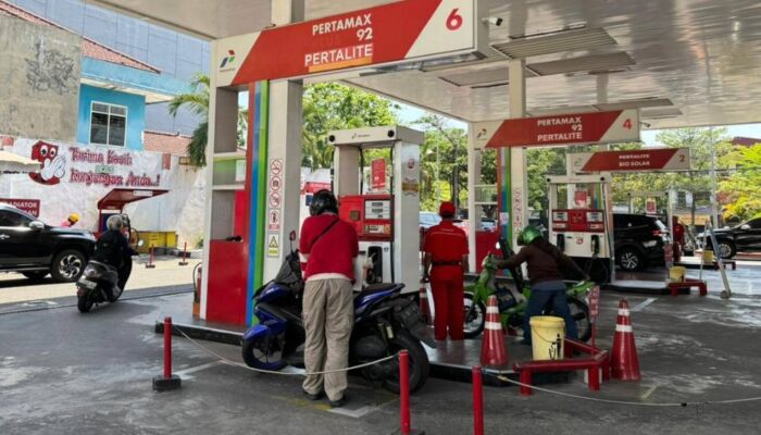 Menteri ESDM Bahlil Beri Sinyal Penurunan Harga Pertamax Bulan Depan Jika Harga Minyak Dunia Terus Melandai