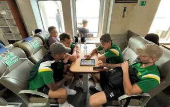 Penerbangan Dibatalkan Akibat Erupsi Krakatau, Persebaya Surabaya Lakukan Perjalanan Multimoda Pulang dari Lampung