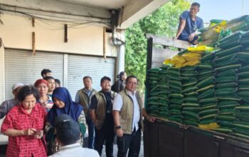 Bulog Surabaya Genjot Penyaluran Pangan, 2.472 Ton Beras SPHP Masuk Pasar