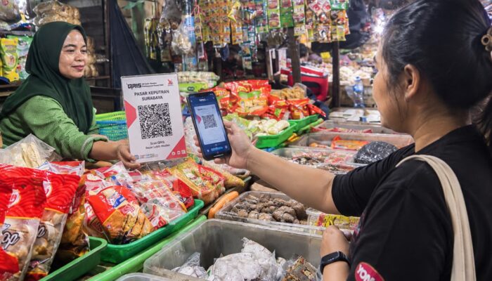 Permudah Transaksi QRIS di pasar Keputran, BRI RO Surabaya Hadirkan Fasilitas WiFi
