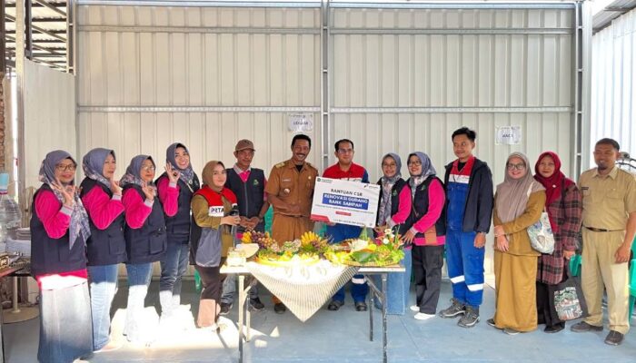 Pertamina Patra Niaga Bantu Renovasi Bank Sampah Kuat di Gresik